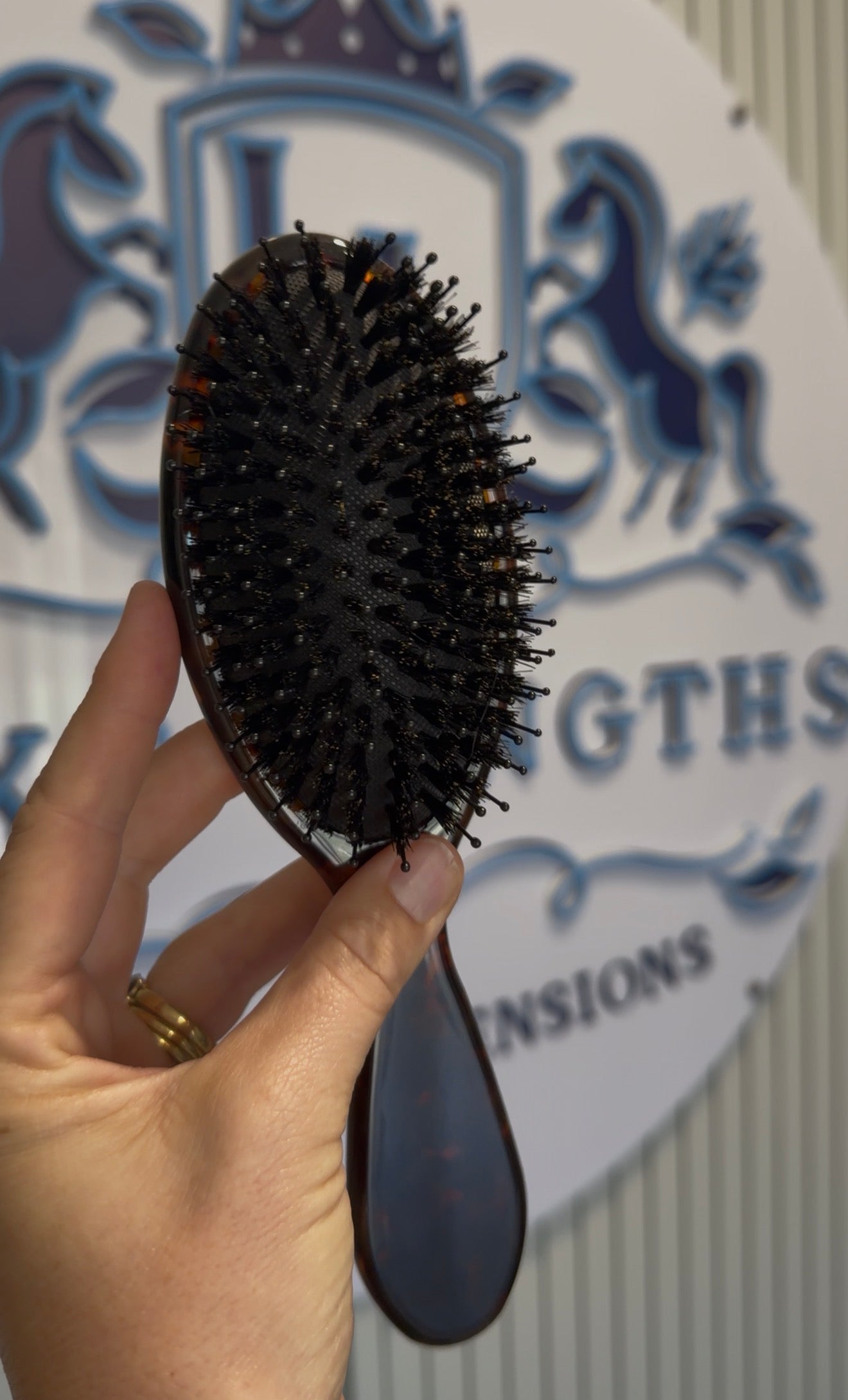 Signature Smoothing Mane & Tail Brush